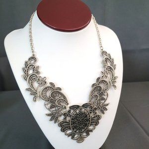 Women's Statement Necklace Silver Tone Floral Bib Pendant Trace Chain Link 20"